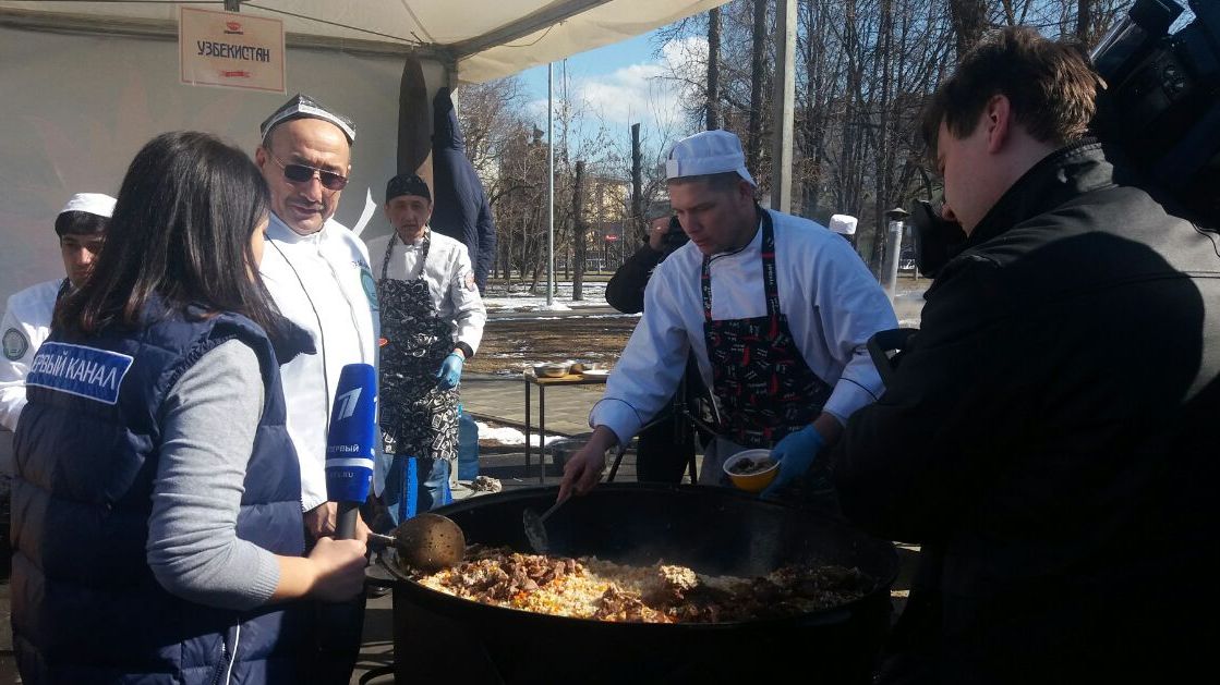 Pilaf Cooks at Moscow Exhibition