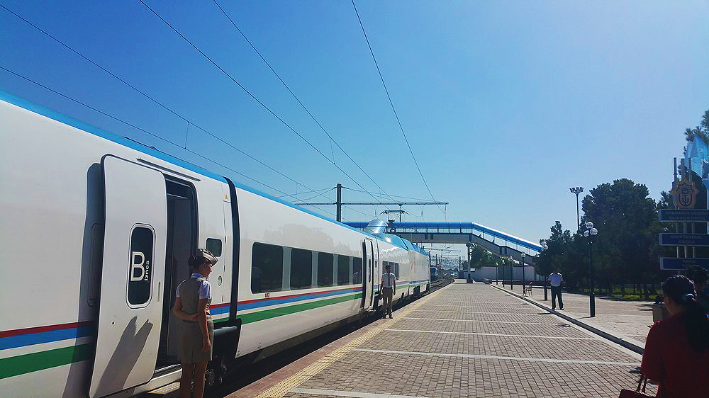 Новый поезд из Самарканда в Астану