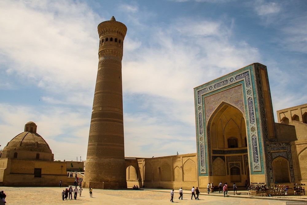 Tourist attractions in Bukhara - Kalyan Tower and Mosque